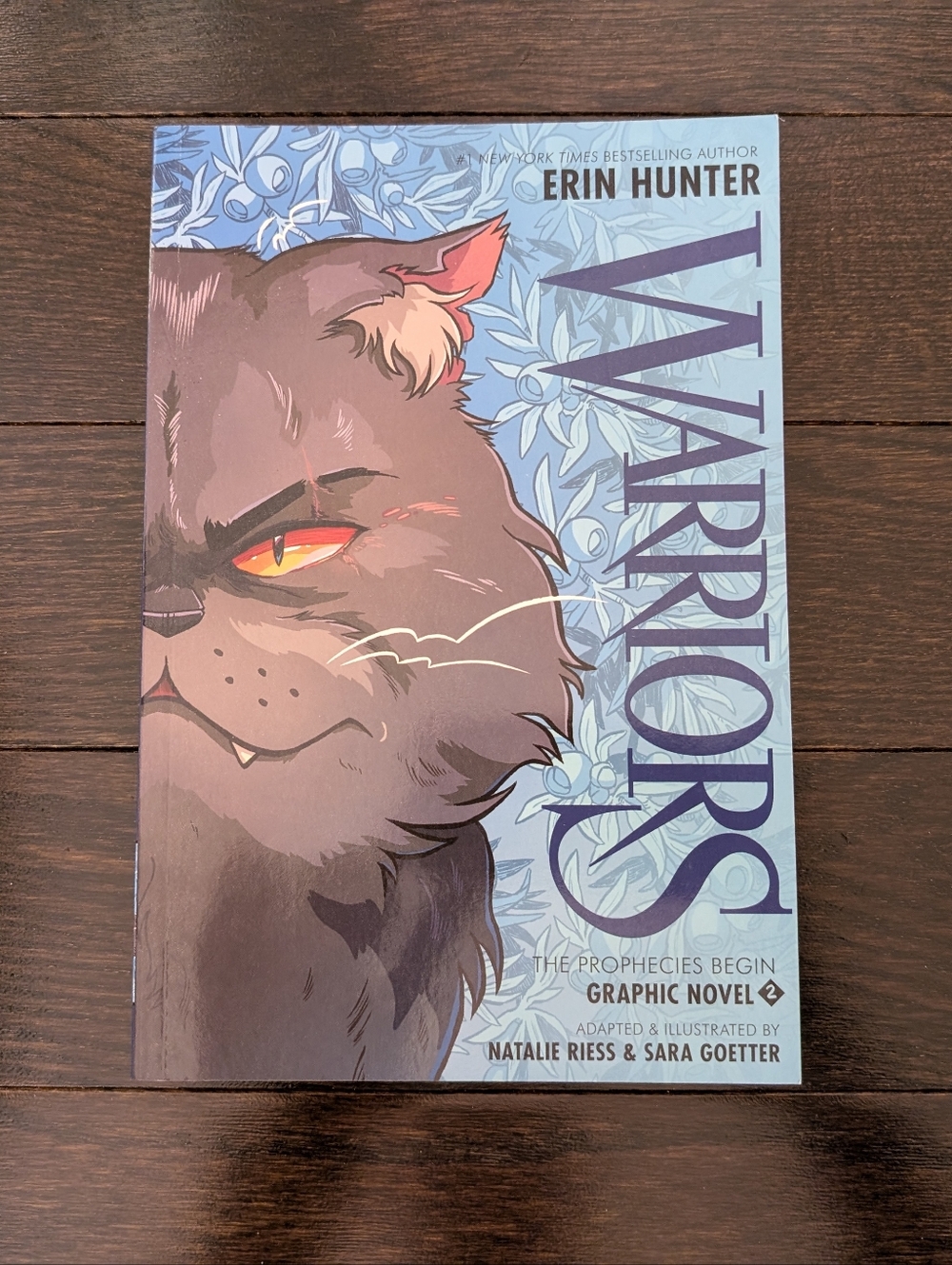 LIKE NEW Warriors (Warrior Cats), The Prophecies Begin, Graphic Novel Number #2